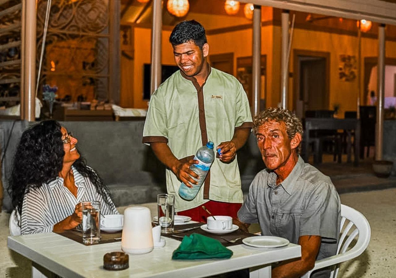 Tropical Tree Hotel Fehendhoo Екстериор снимка