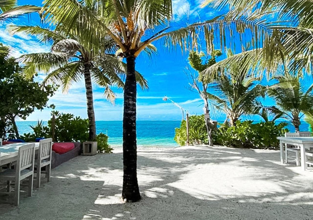 Tropical Tree Hotel Fehendhoo Екстериор снимка
