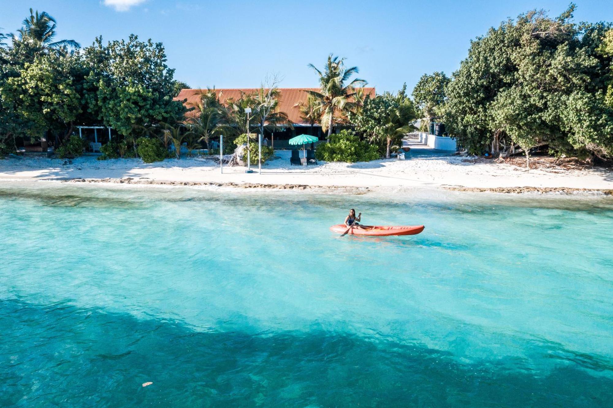 Tropical Tree Hotel Fehendhoo Екстериор снимка