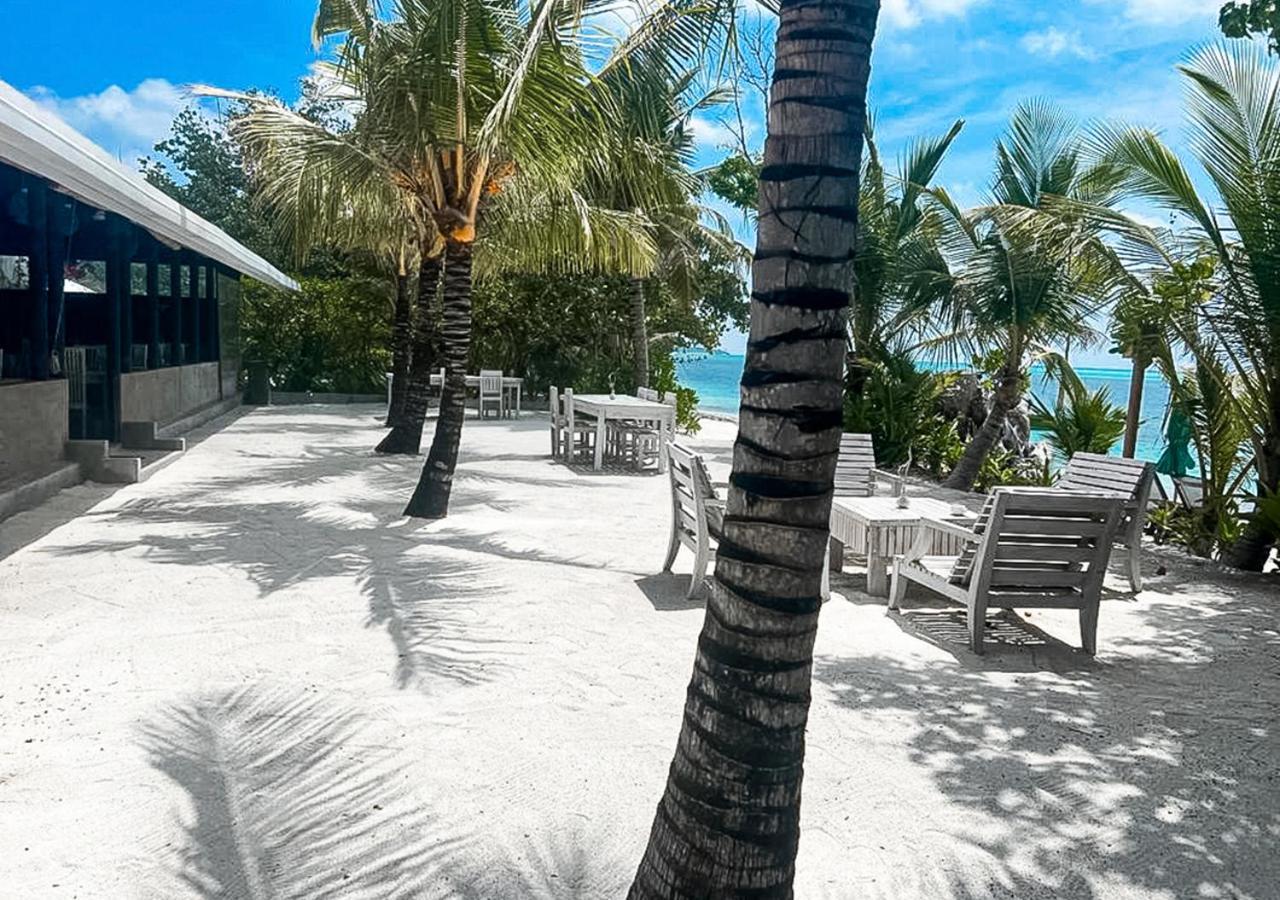 Tropical Tree Hotel Fehendhoo Екстериор снимка